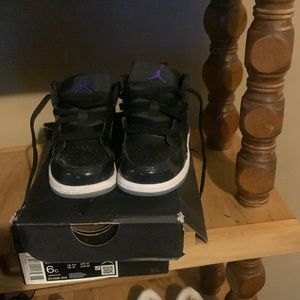 Jordan 1 size 6c